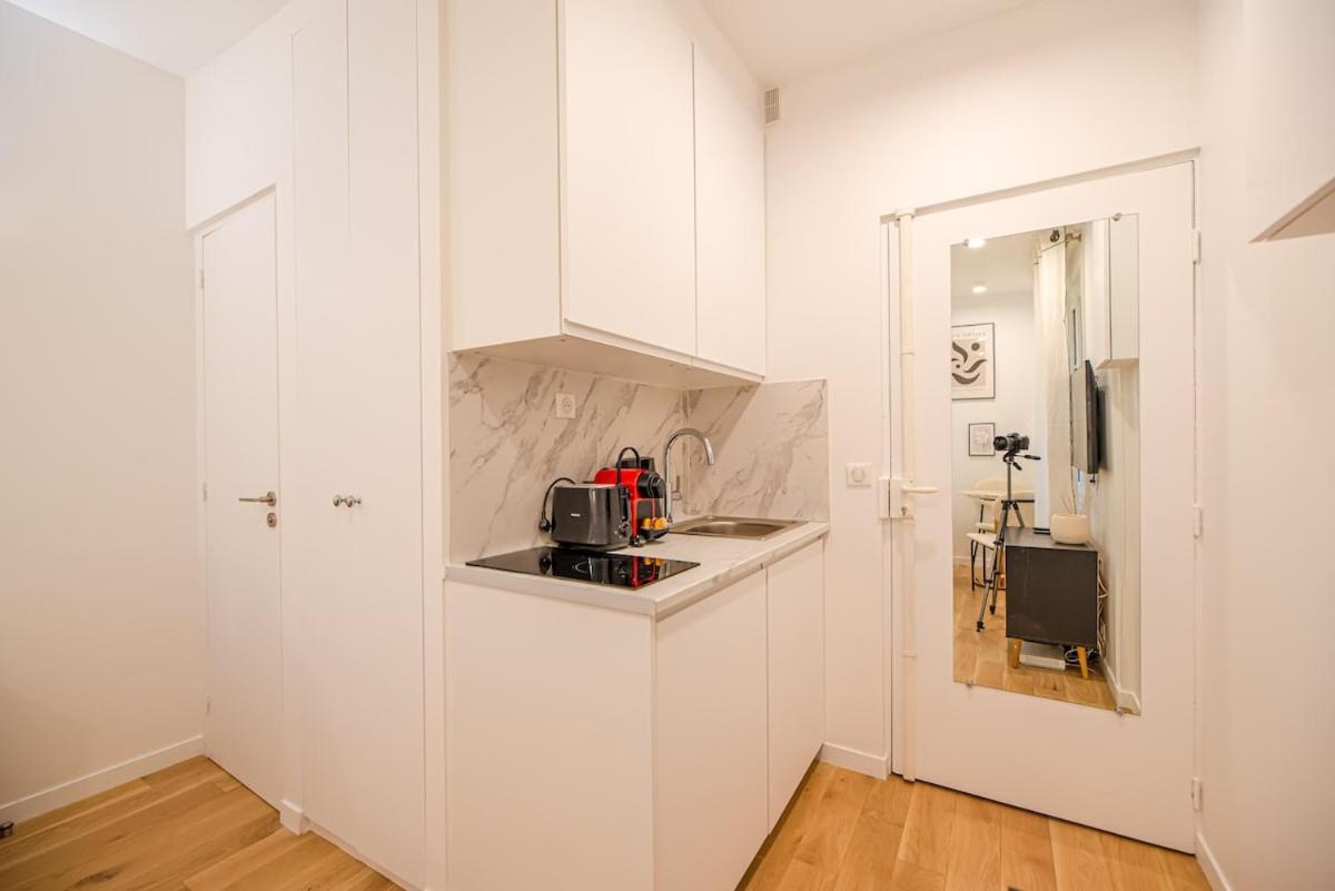 Apartment Charming In The Marais